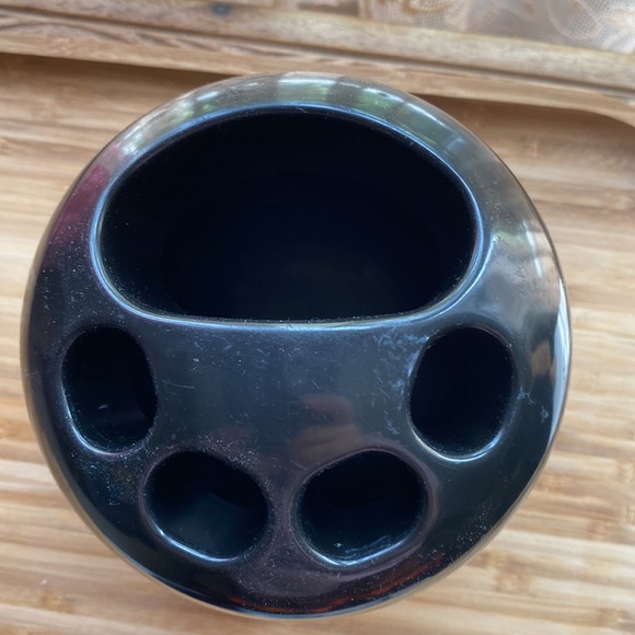 Vintage (70s?) black round plastic pen and pencil holder - Picture 4 of 11